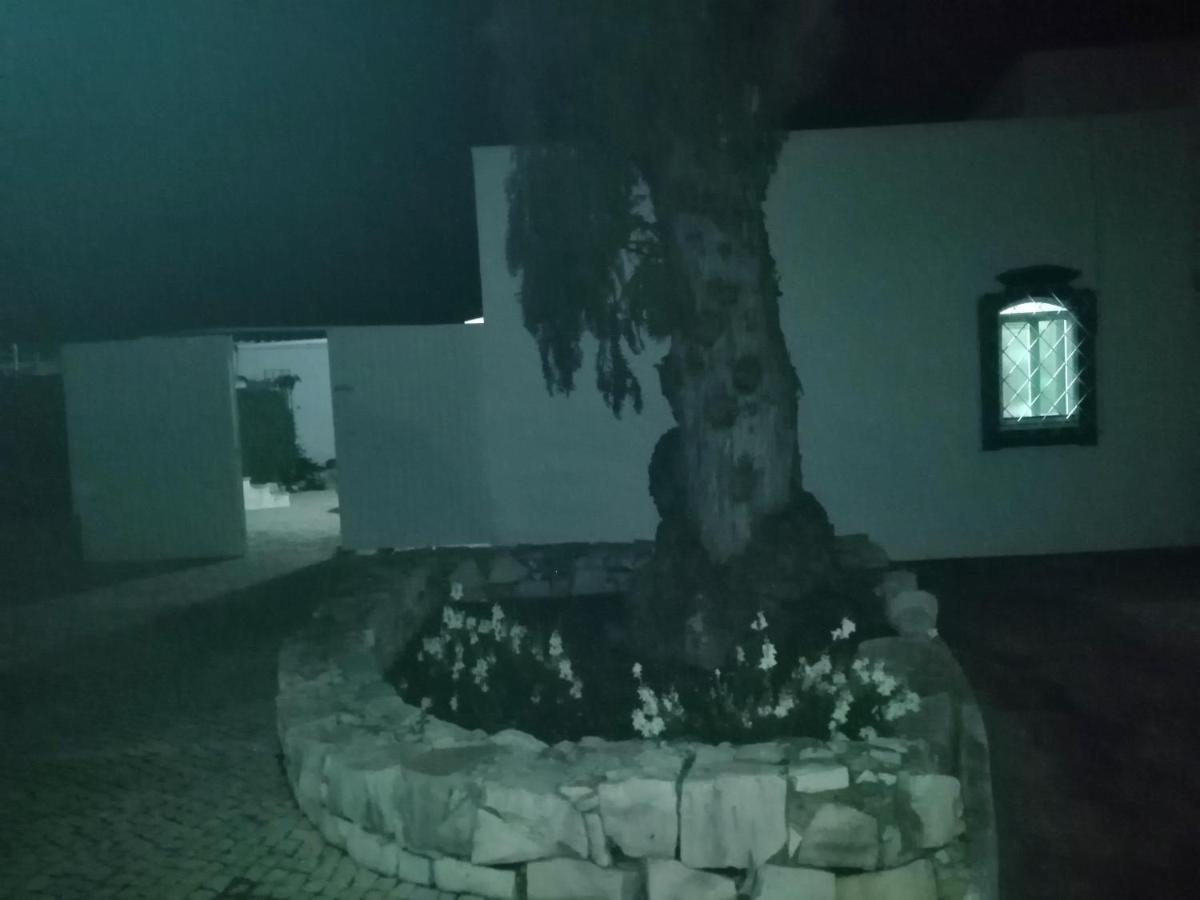 Duas Casas De Ferias Medronhal Faro Em 520 - 2 Exteriör bild