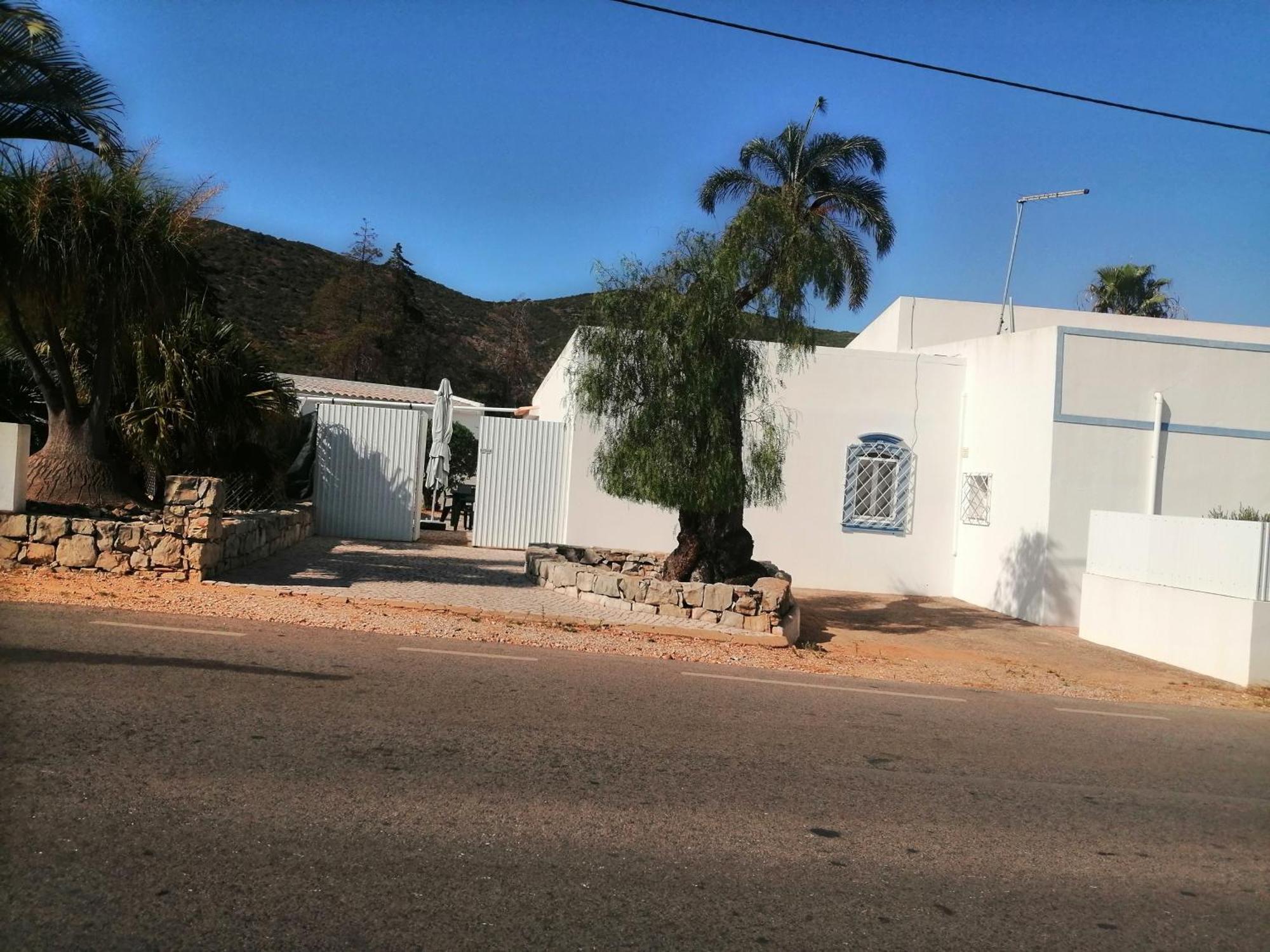 Duas Casas De Ferias Medronhal Faro Em 520 - 2 Exteriör bild