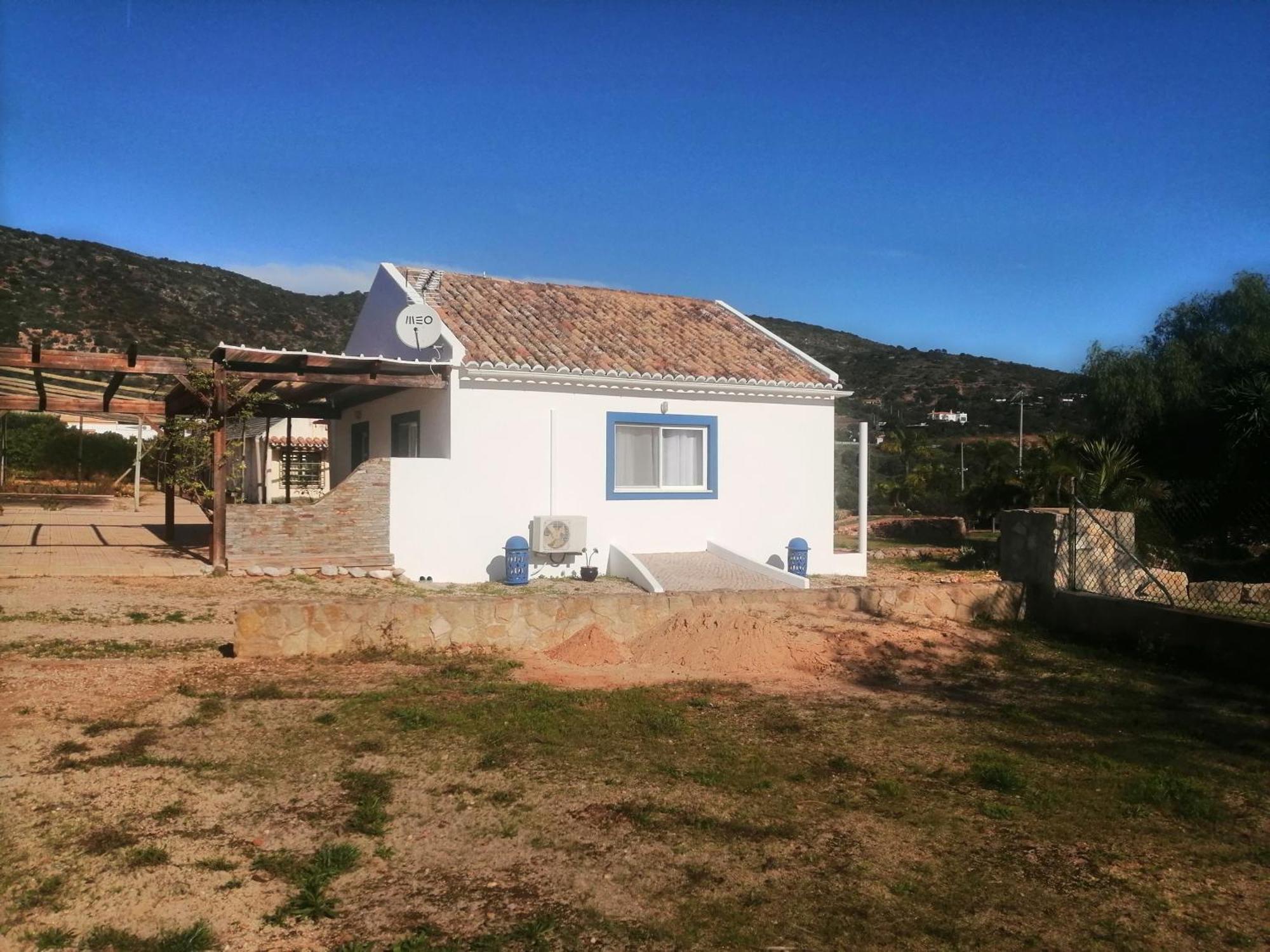 Duas Casas De Ferias Medronhal Faro Em 520 - 2 Rum bild